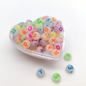 ENSAMBLE ACRÍLICO PASTILLA LUMINOSA LETRA TUTTY NEON